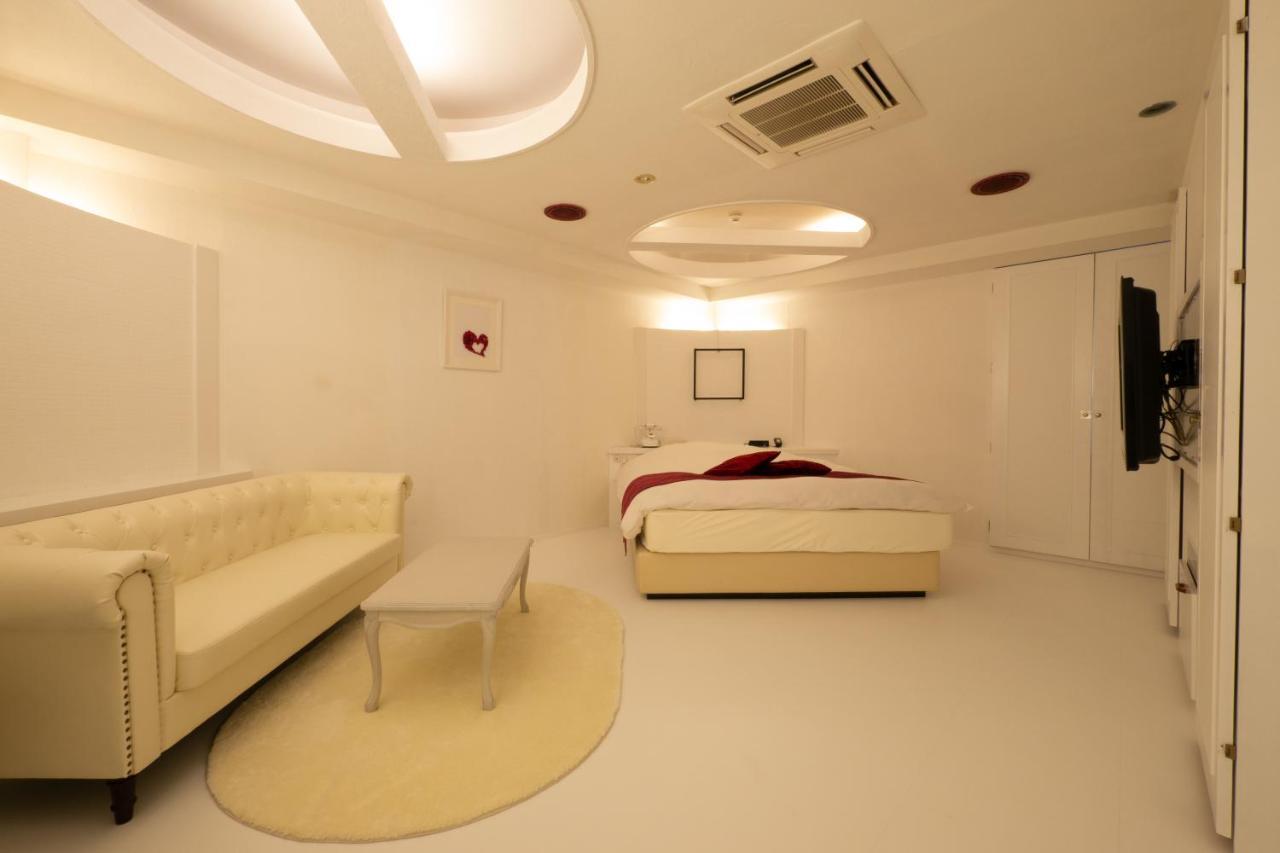 Hotel Rplus日高 (Adults Only) Hidaka  Ngoại thất bức ảnh